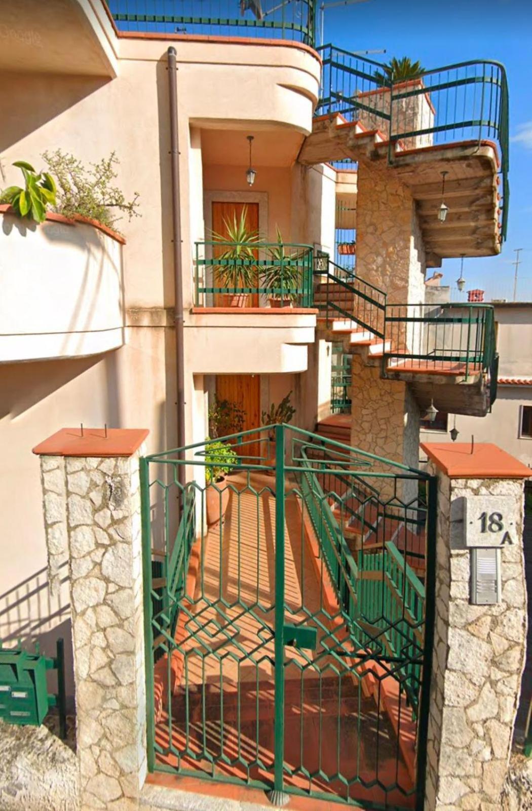 La Casa Di Marilena Apartment Taormina Bagian luar foto